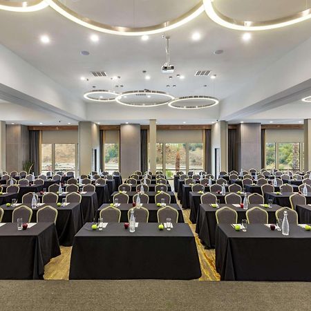 Hotel Doubletree By Hilton Pomona Extérieur photo