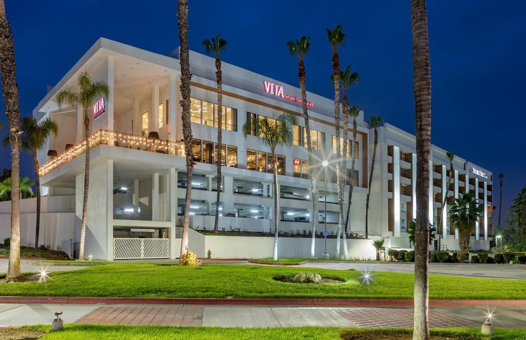 Hotel Doubletree By Hilton Pomona Extérieur photo